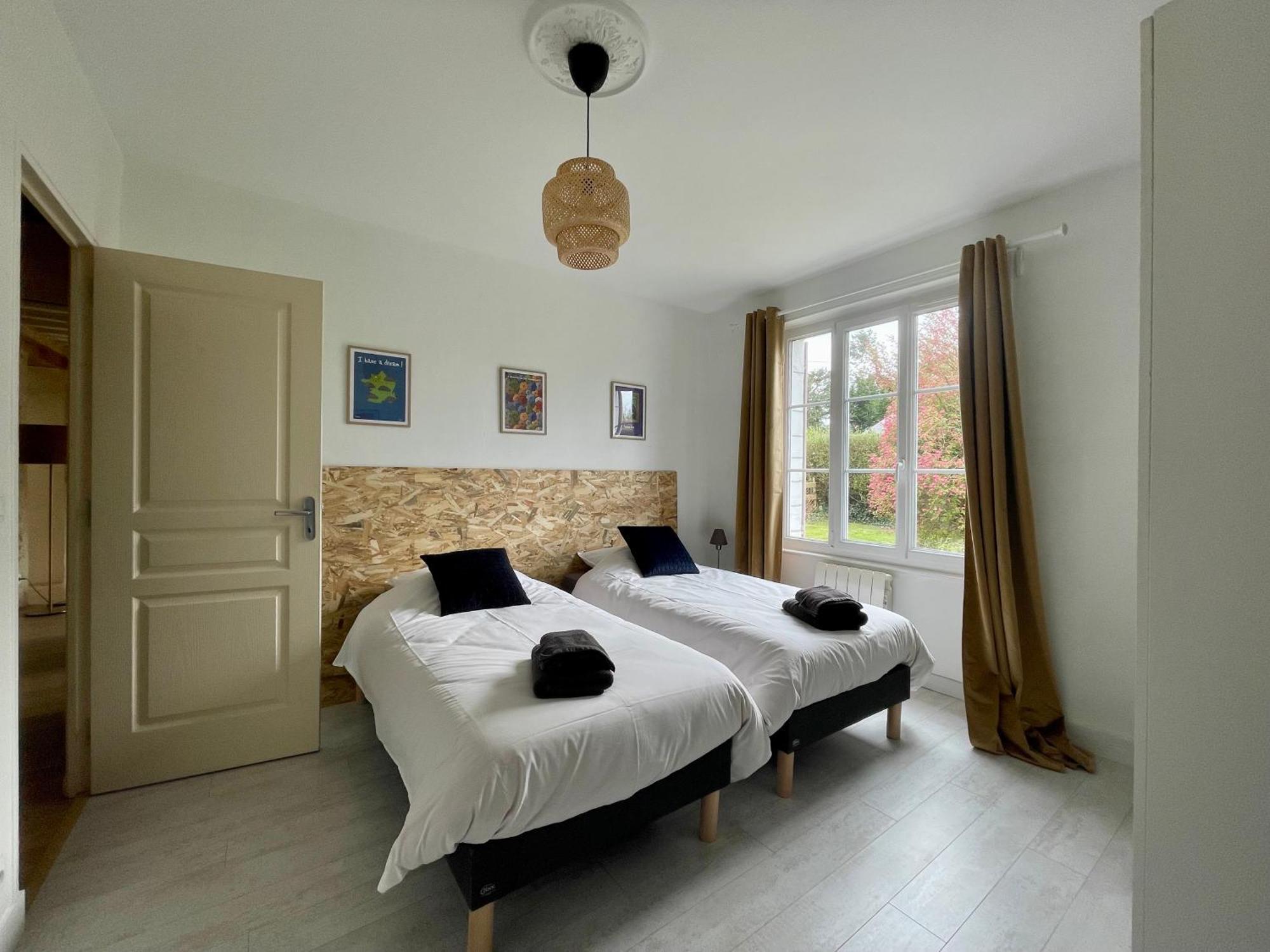 La Maison Des Declos Avec Parking Prive Bayeux Luaran gambar